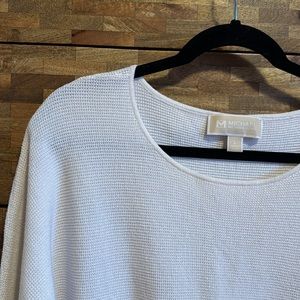 MICHAEL KORS white light knit sweater with high low scoop hemline